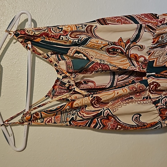Super Cute NWOT Shein Curve Flowy Romper - Picture 4 of 6